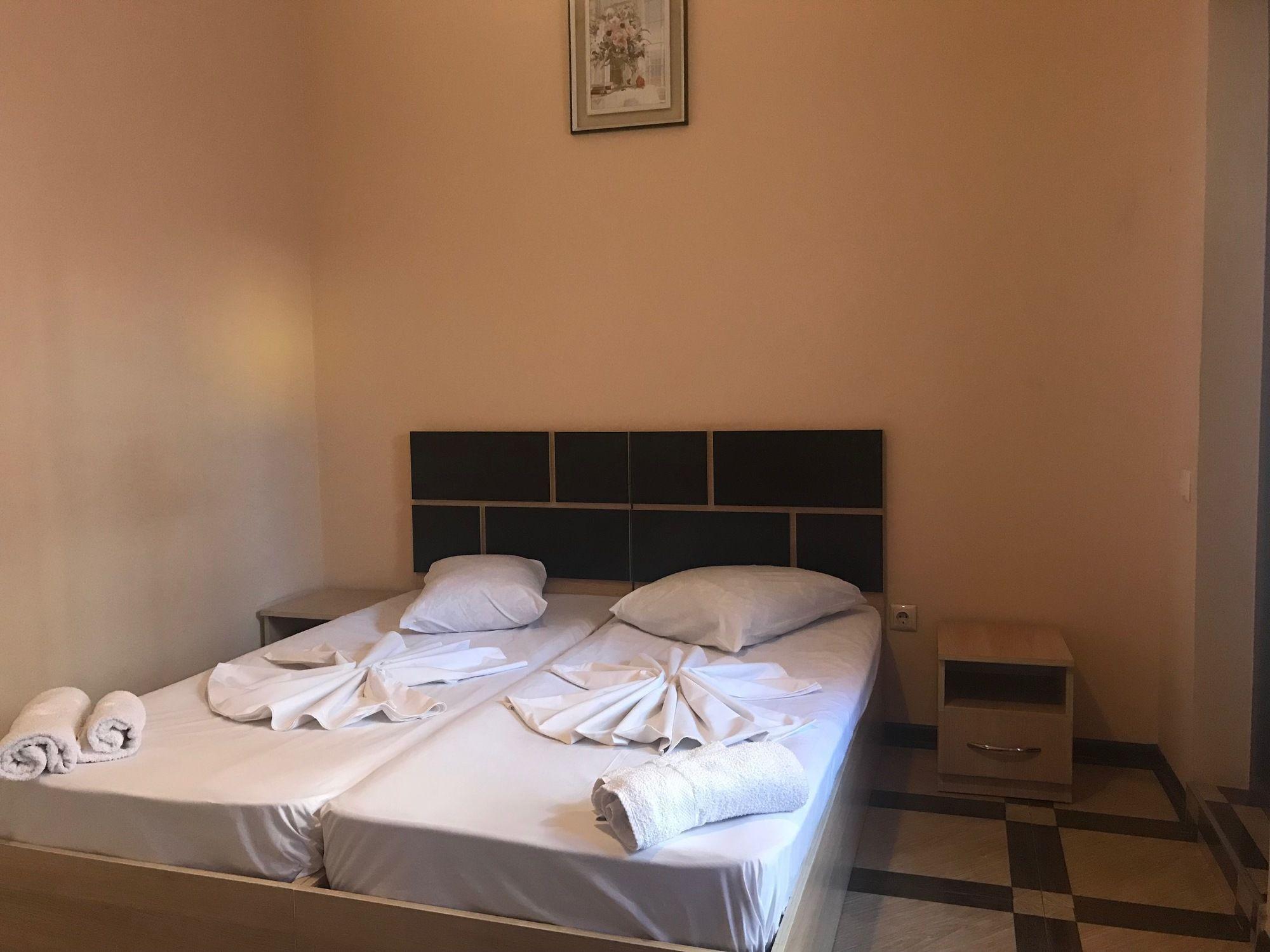 באטומי Holiday House מראה חיצוני תמונה