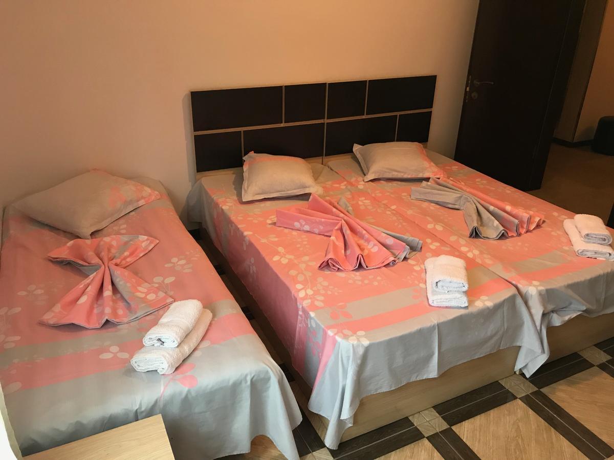 באטומי Holiday House מראה חיצוני תמונה