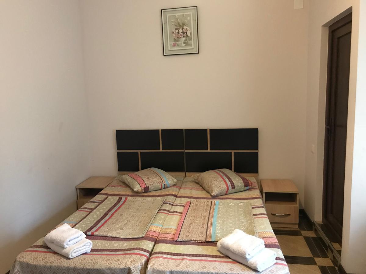 באטומי Holiday House מראה חיצוני תמונה